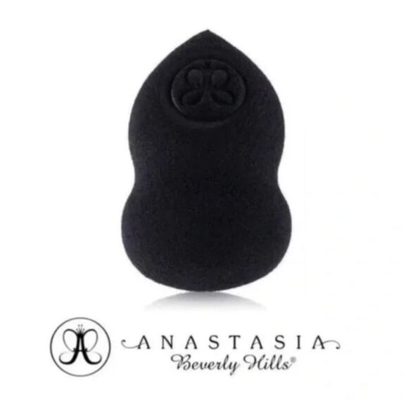 Anastasia Beverly Hills Black Beauty Blender Sponge - Picture 1 of 4